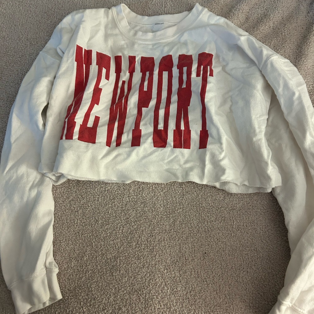 White Long Sleeve Crop Top with Red Newport Print
